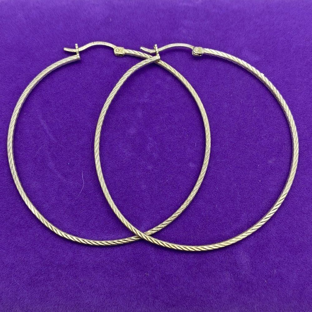 💛 925 Vintage 2” Diamond Cut Hoops